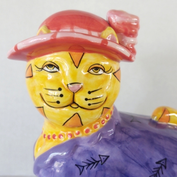 CM Redwine Red Hat Society Yellow Tabby Cat change bank - Picture 2 of 8